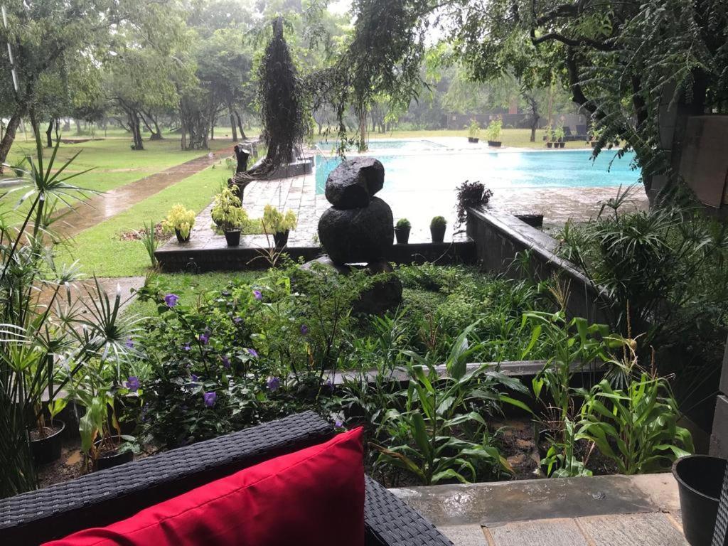 Aswadduma Hotel Dambulla Exterior photo