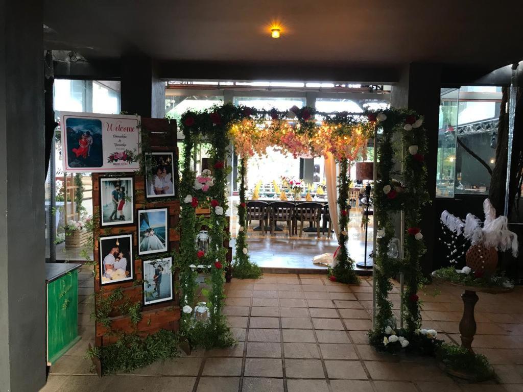 Aswadduma Hotel Dambulla Exterior photo